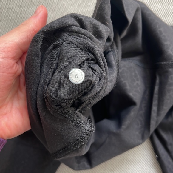 Lululemon Legging - Picture 4 of 5